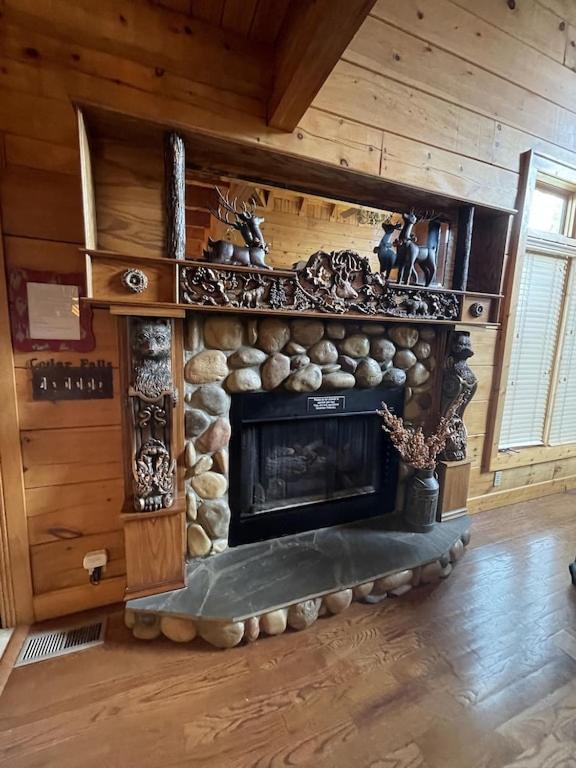 A River Runs Through It Sevierville Exterior photo
