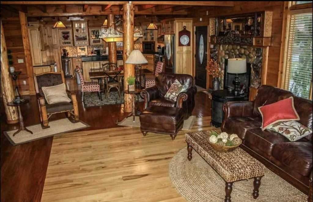 A River Runs Through It Sevierville Exterior photo