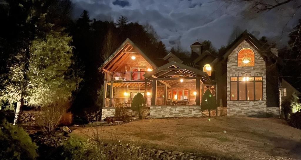 A River Runs Through It Sevierville Exterior photo